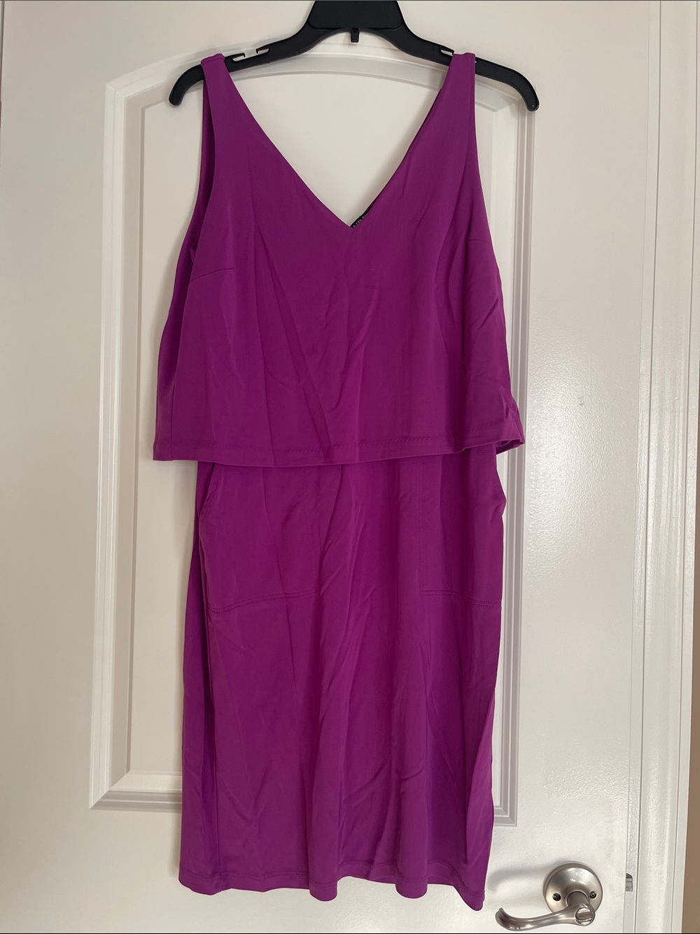 Sleeveless V-Neck Magenta Layered Dress With Pockets